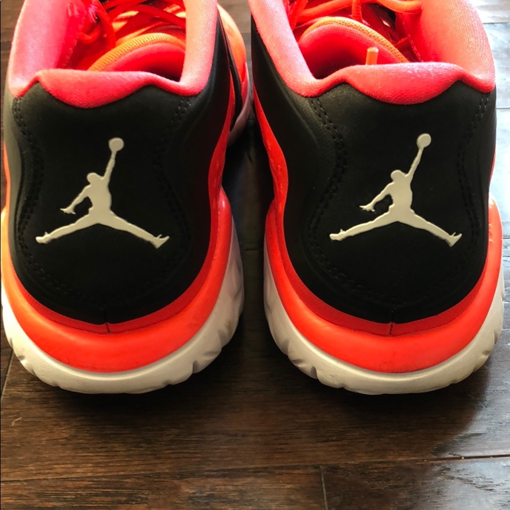 Jordan Cross Trainer - Infrared - Picture 4 of 5